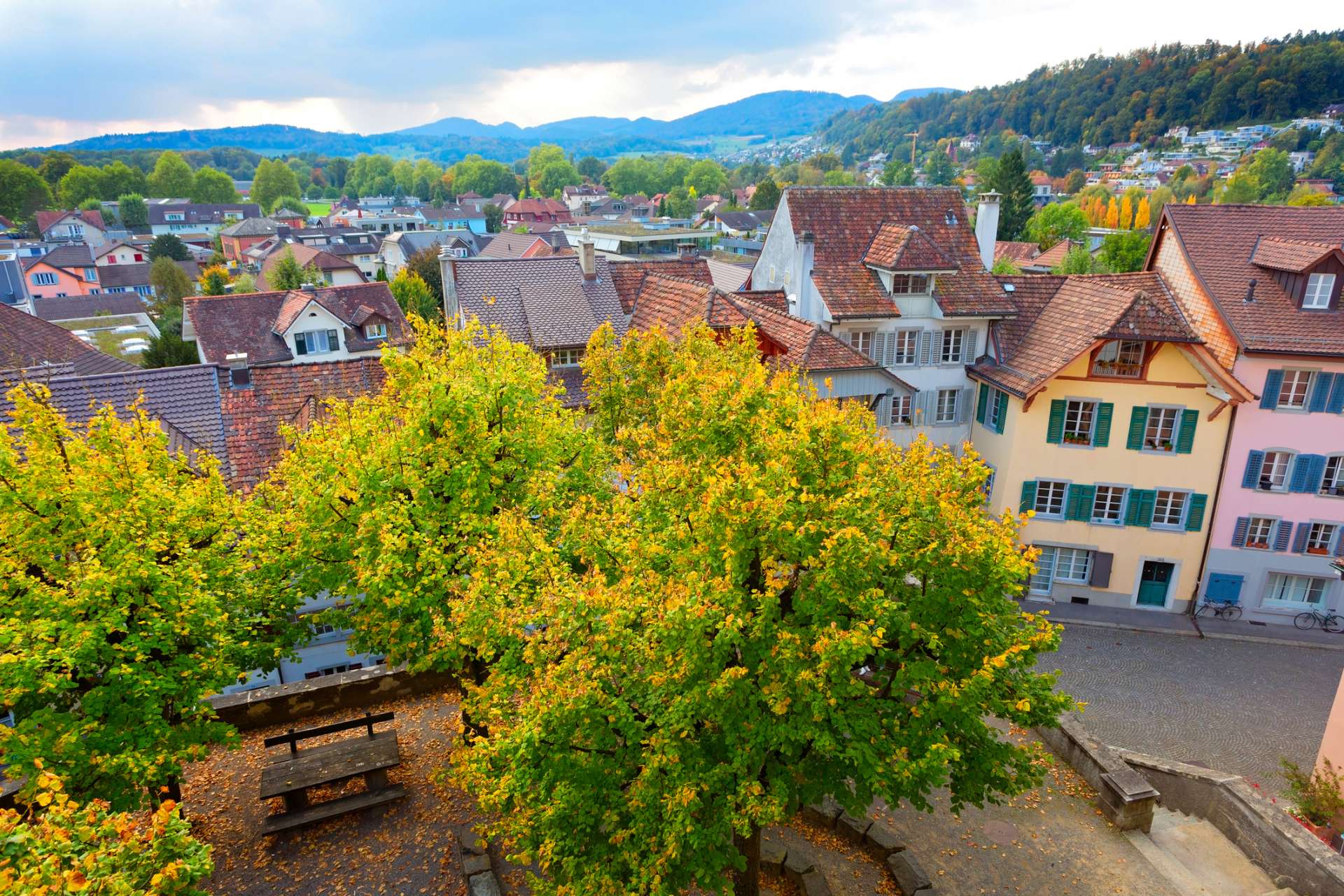 スイス・アーラウの町並み　©iStock