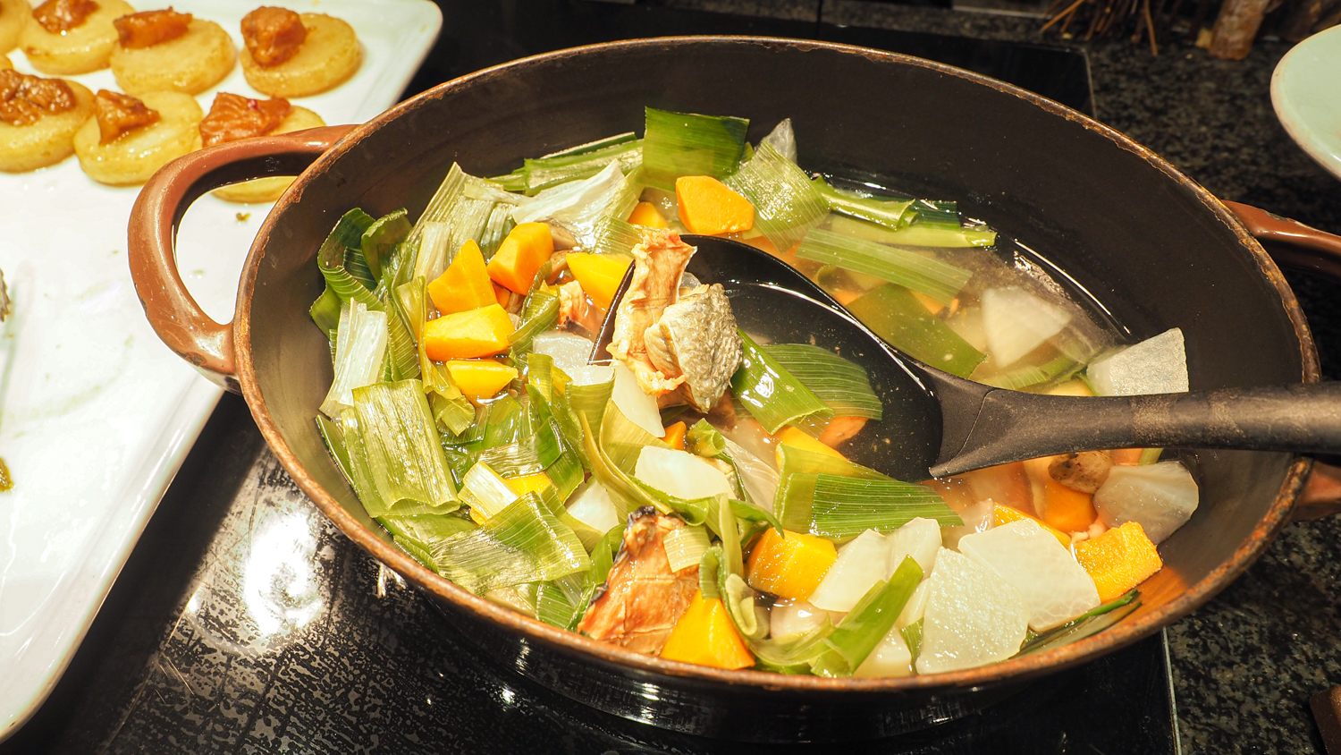 アイヌ伝統料理"オハウ"｜Soup from the traditional Ainu cuisine ”Ohau" with salmon and vegetables