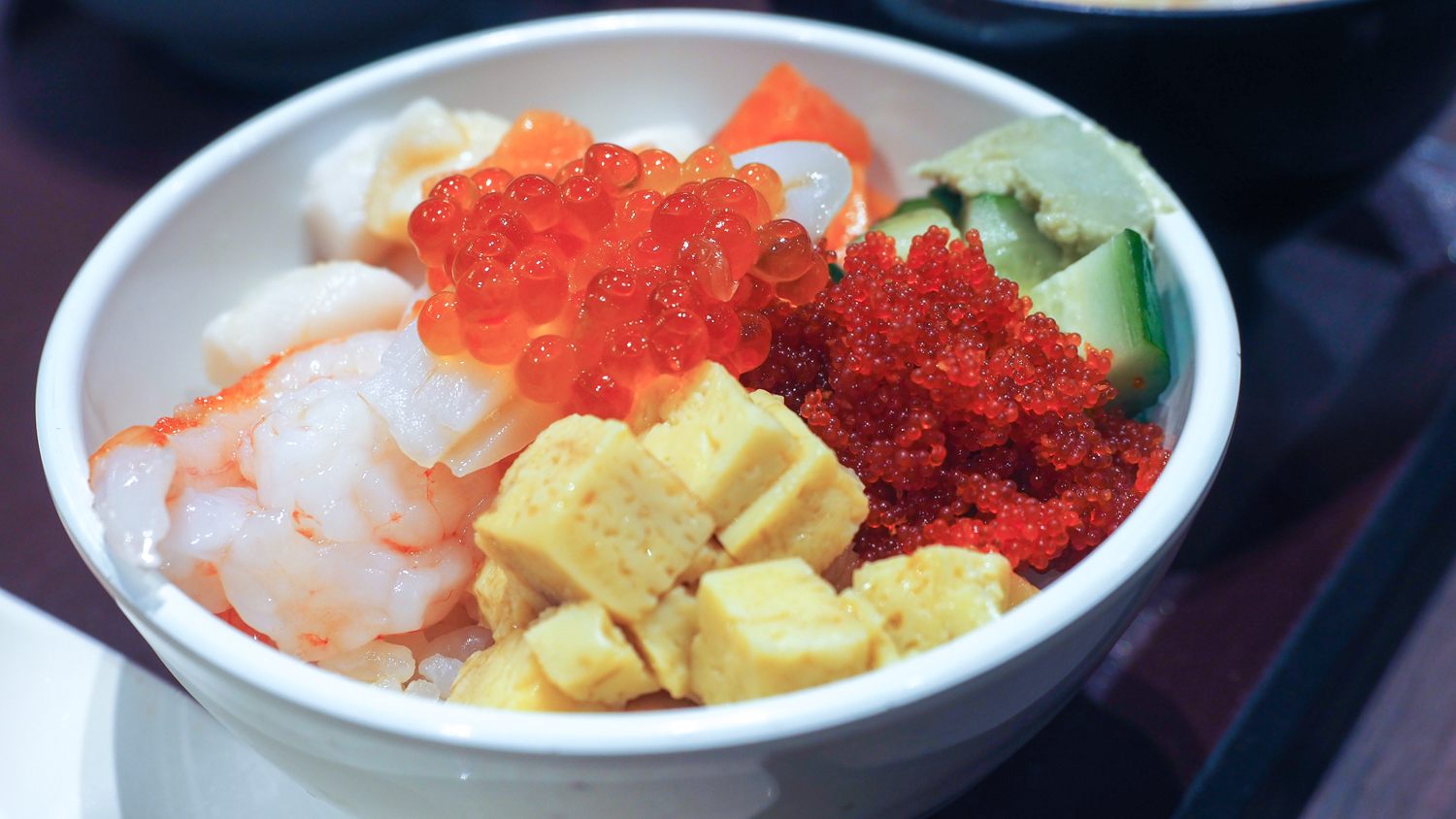 好きな具材で作る海鮮丼（朝食）｜Rice and seafoods with your own toppings for breakfast