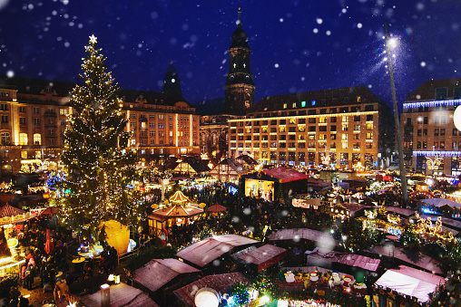 ドレスデンのクリスマスマーケット「シュトリーツェルマルクト」