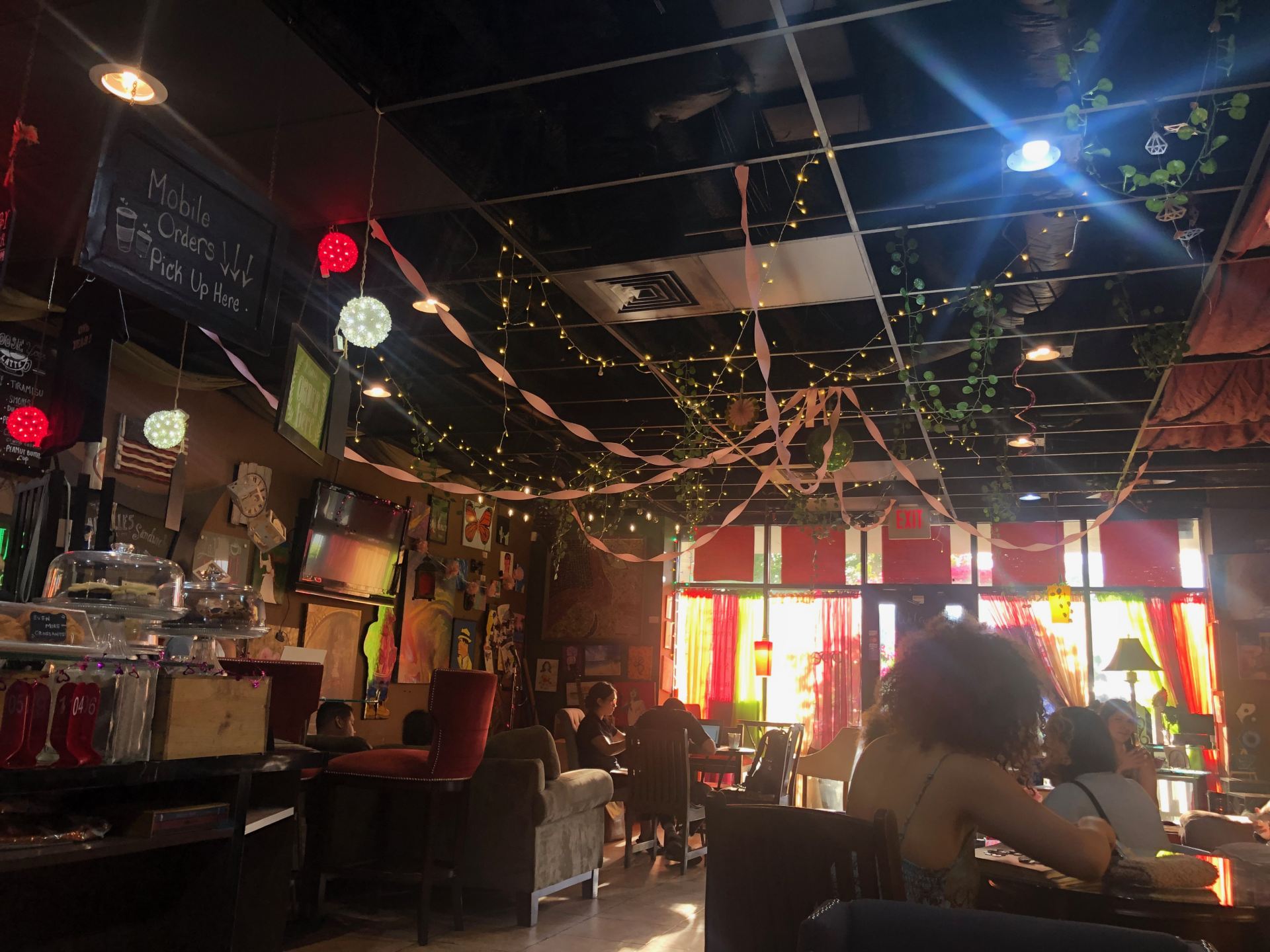  Achilles Art Cafe 