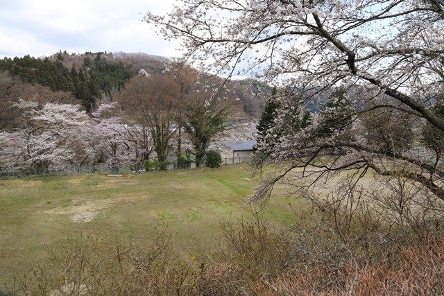 町立認定こども園の建設予定地を俯瞰します。