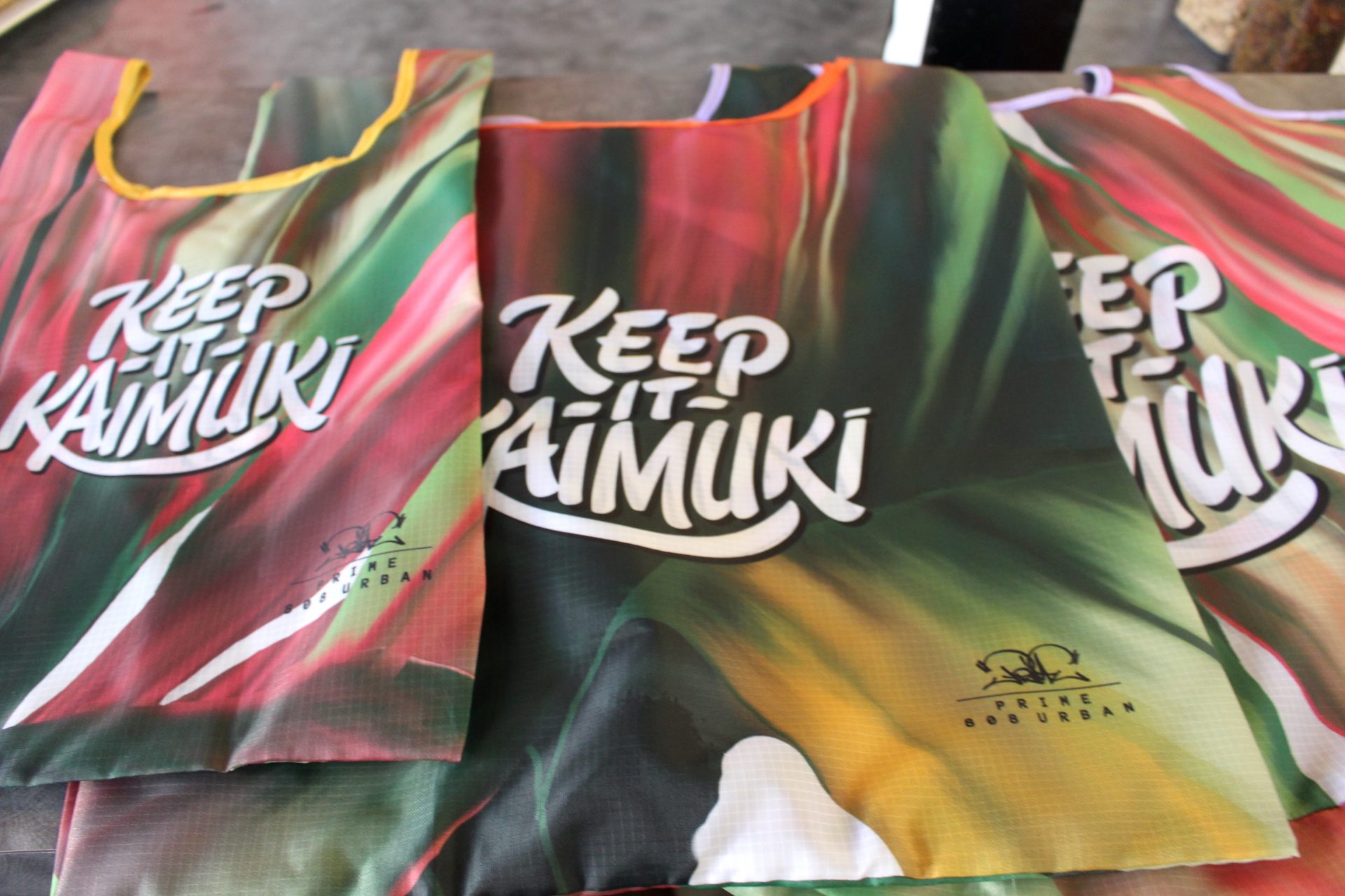 人気のKeep It Kaimukiのロゴグッズ