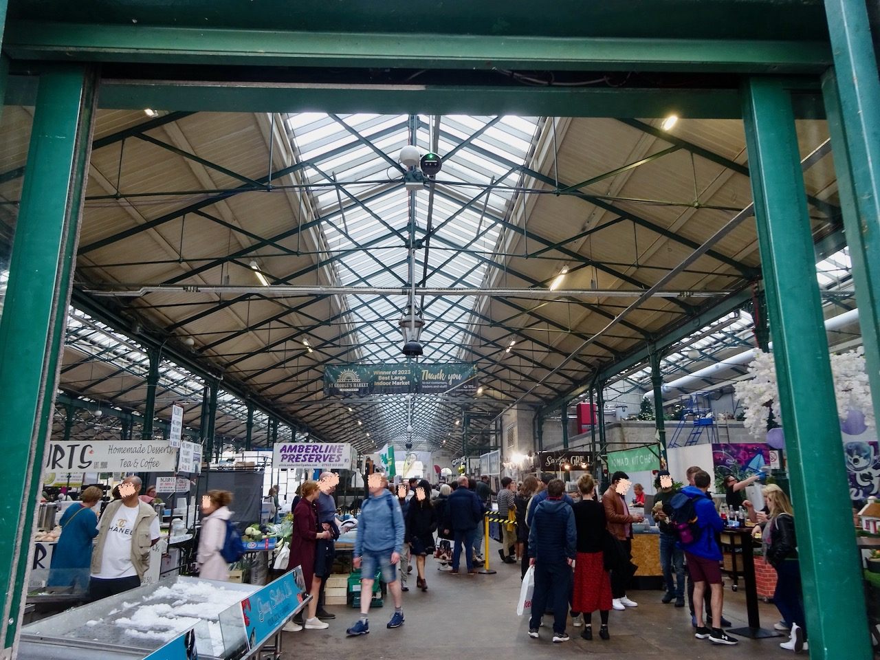 活気に溢れる　St.Georges Market 