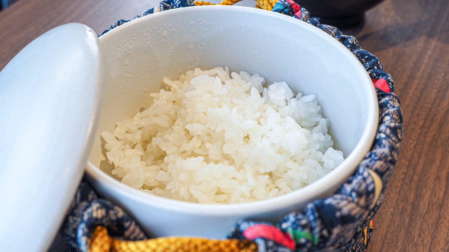 Steamed local rice "Fukkurinko"