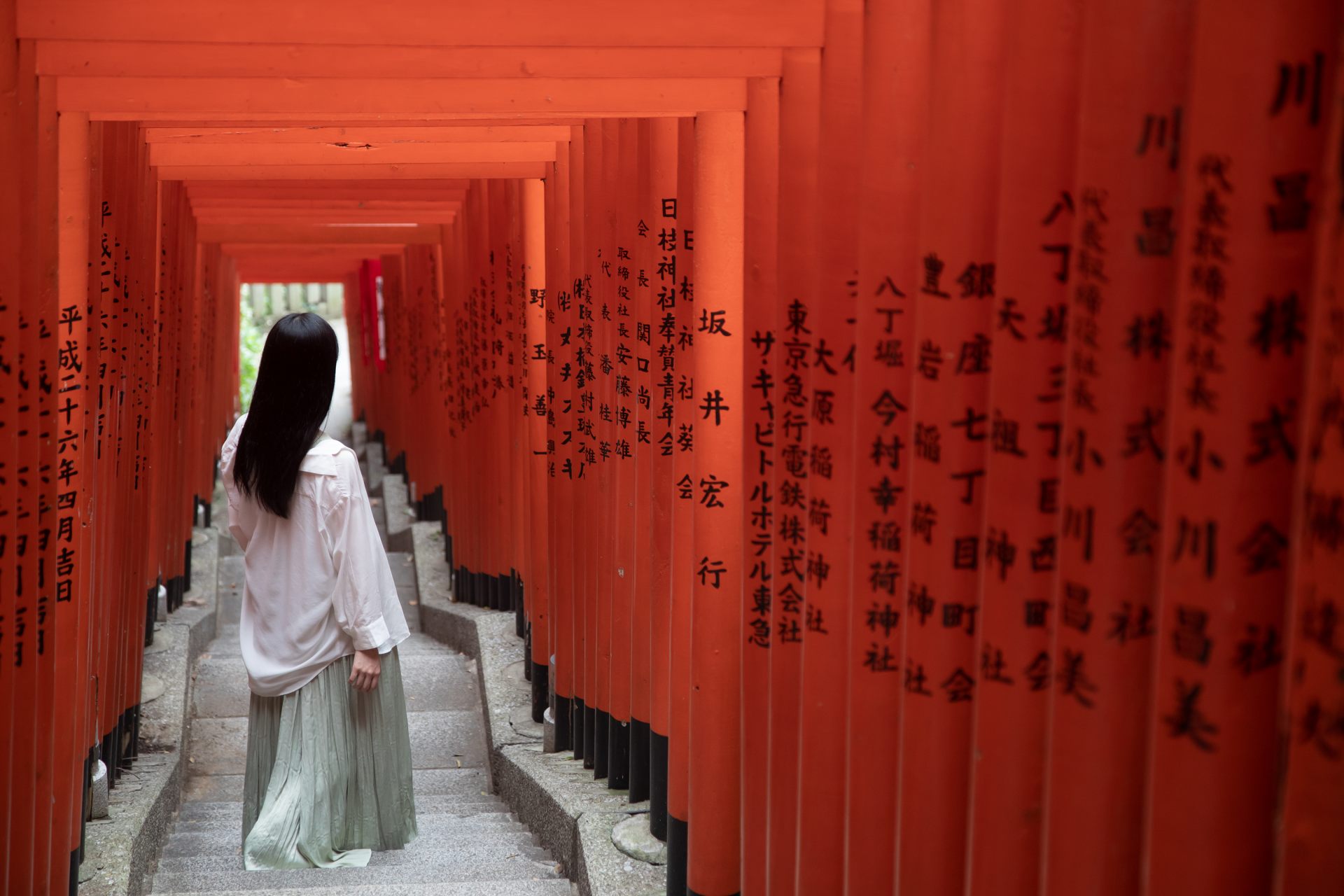 「OMO3東京赤坂 by 星野リゾート」で訪れる日枝神社の稲荷参道は映えスポット