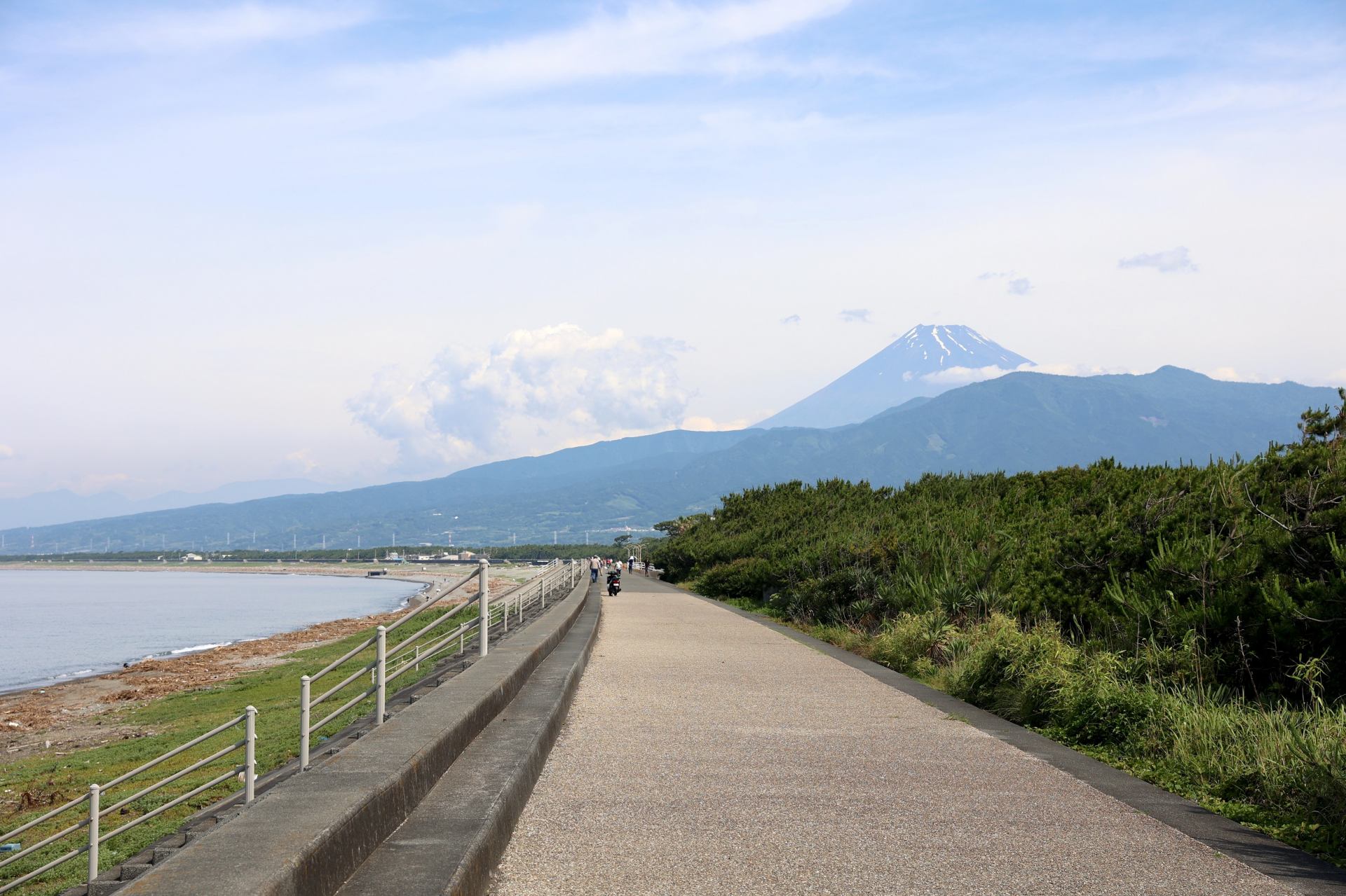 かつて天皇家や政治家、文化人たちが愛した千本松原の絶景