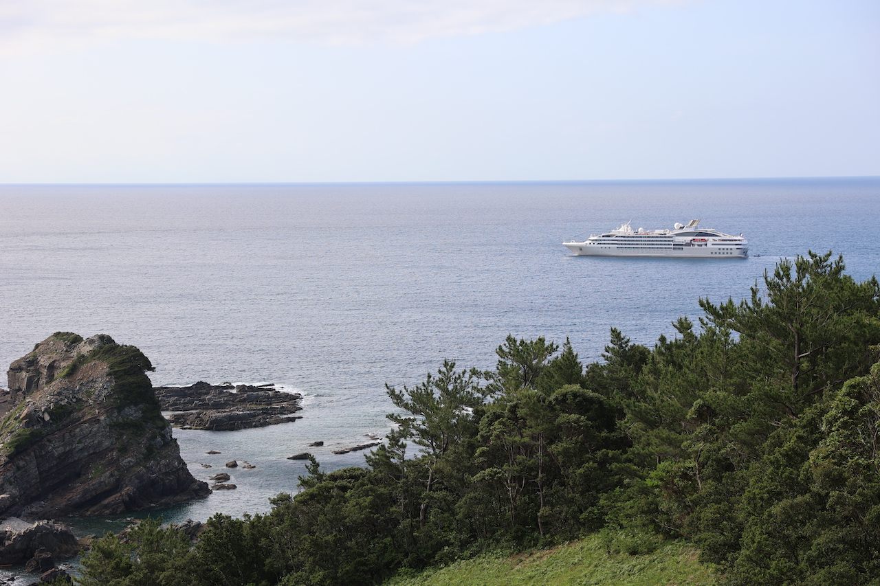 九州の航路では1240海里、2300kmを運航したル ソレアル号