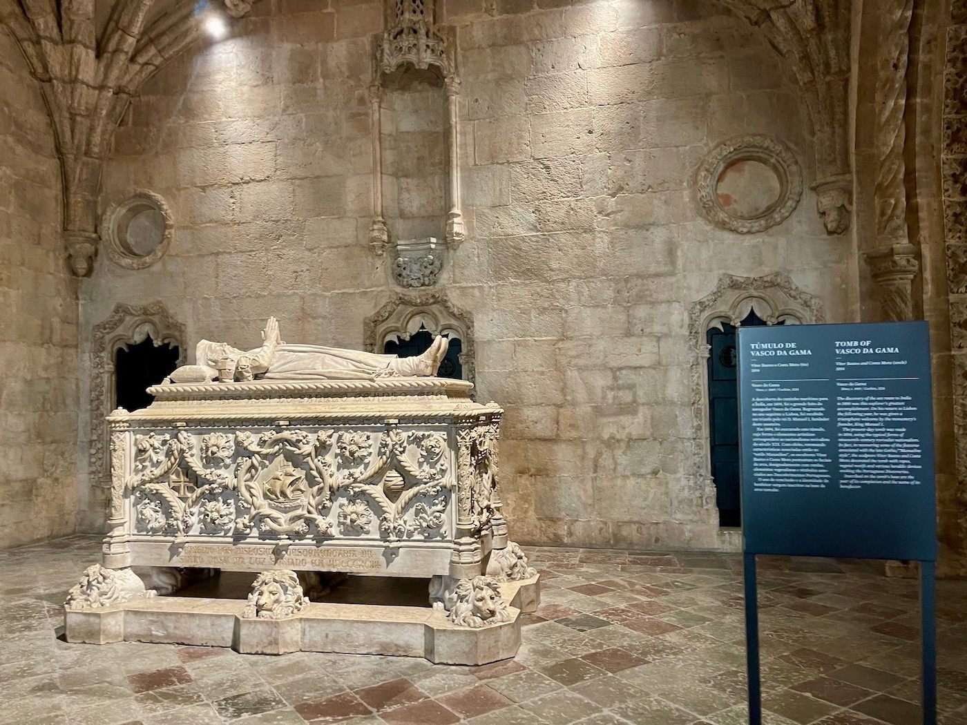 世界史でもお馴染み、ヴァスコ・ダ・ガマの棺