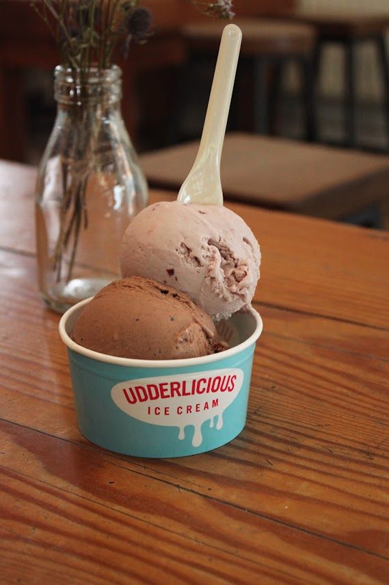 【ロンドン】カムデンパッセージでショッピングの後に食べたいかわいいアイスクリーム！Udderlicious Ice Cream 地球の歩き方