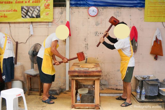 バンコク・タラートノーイのアートスポット（壁画、オブジェ）、参拝スポット、タイの菜食週間限定のグルメ情報