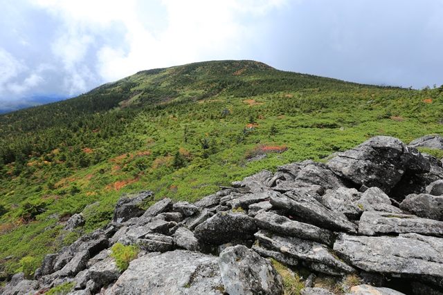 梵天岩から望む西吾妻山