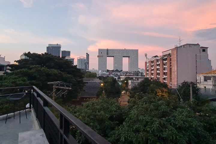 運よく、綺麗な夕焼けが見られました(2023年10月27日撮影)