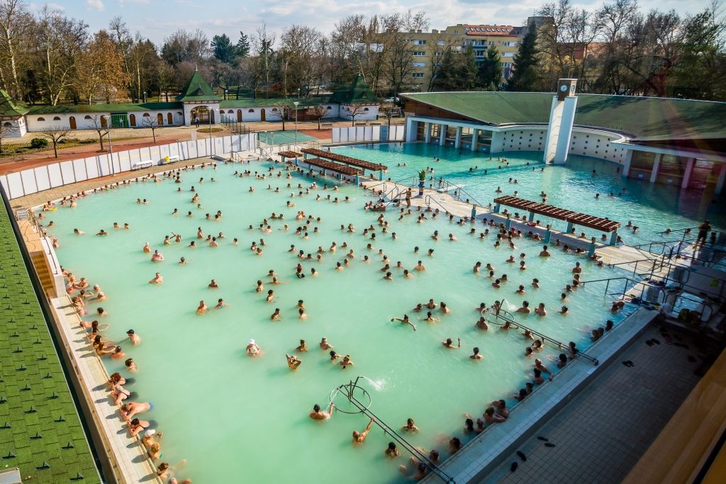 硫黄を多く含んだ温泉で、“奇跡の水”とも呼ばれている　©Harkányi Gyógyfürdő Zrt