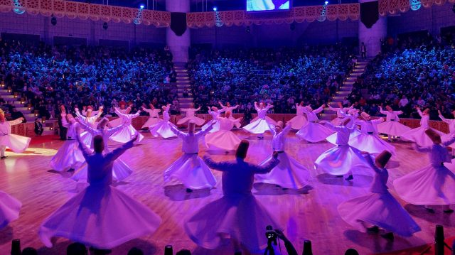 トルコでイスラム神秘主義に触れる旅。無形文化遺産の「セマー」を見に行こう