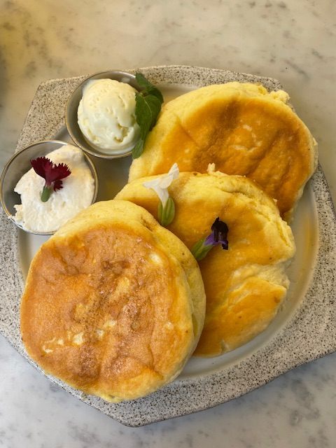 ふわふわのスフレパンケーキ♡