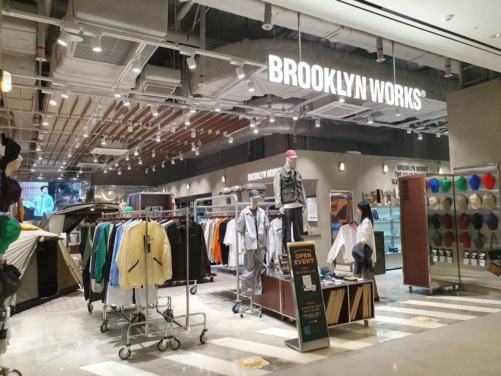 6階にはアウトドアファッションが並ぶ「BROOKLYN WORKS」も入店