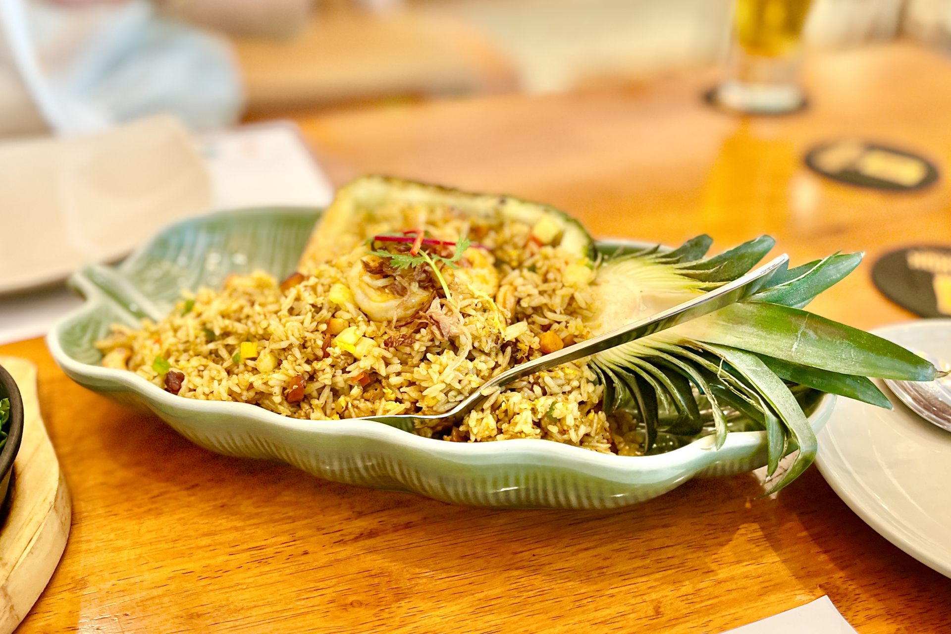 Khao Pad Sapparod (Prawn & Chicken) 68AED