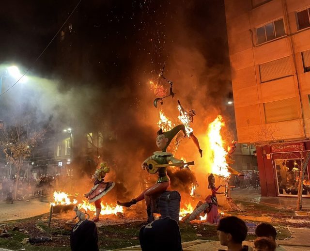 【スペイン】必見！！ 2024年のバレンシアの火祭り報告