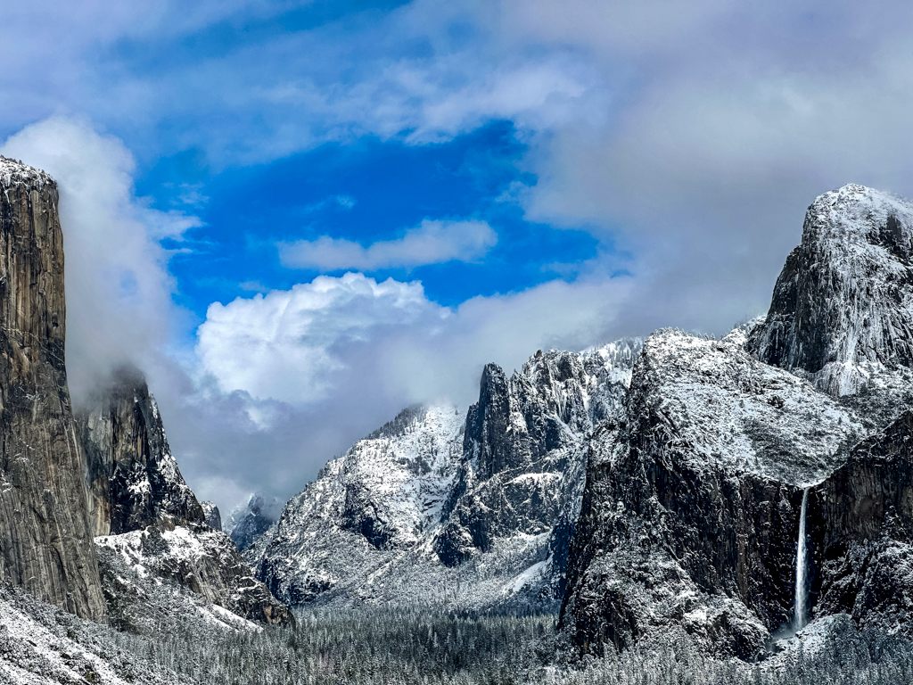 4月3日の降雪後のトンネルビュー