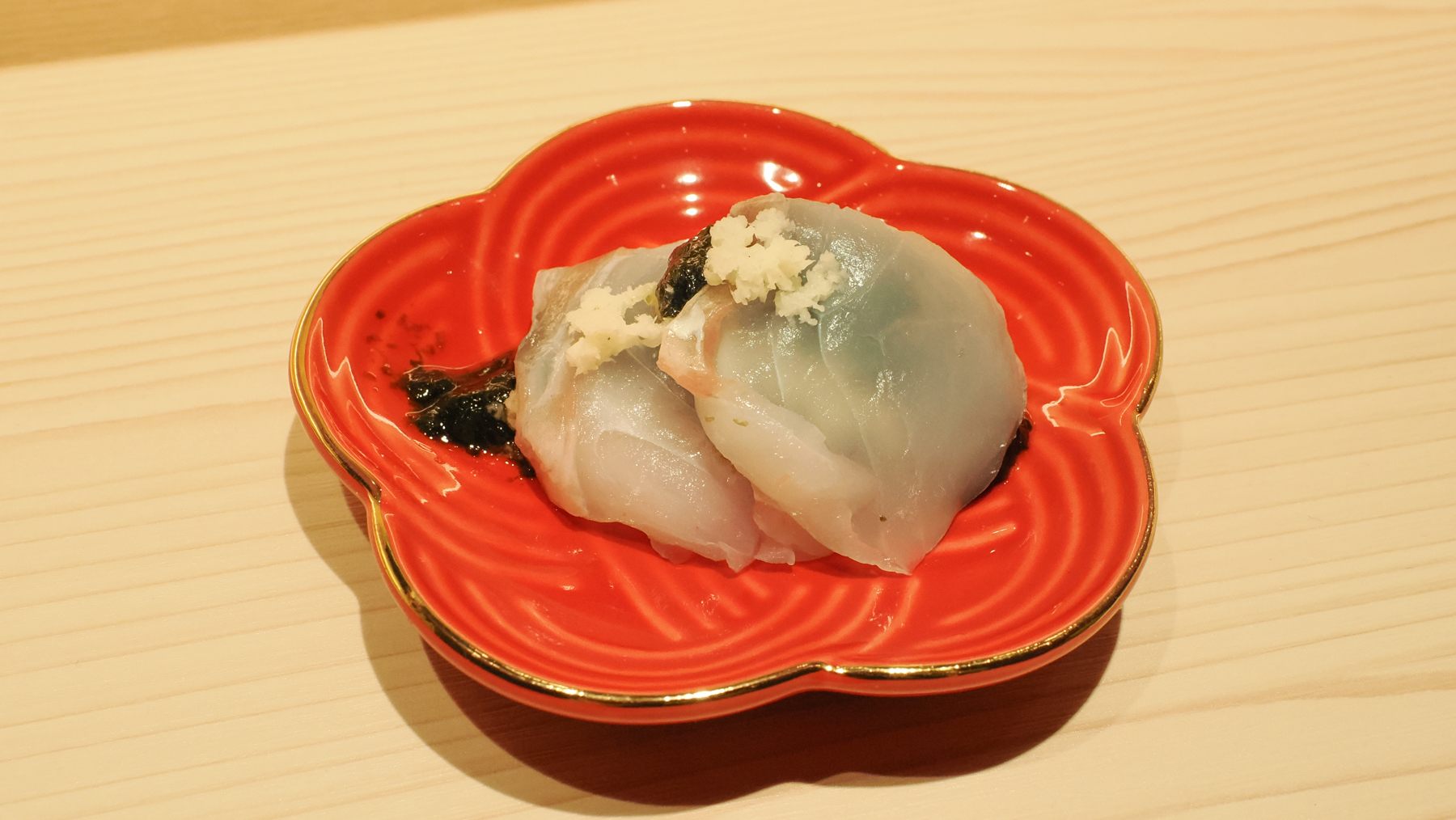 "Barfin Flounder" from Mitsuishi in Shinhidaka Town, Hokkaido, with natural laver and horseradish