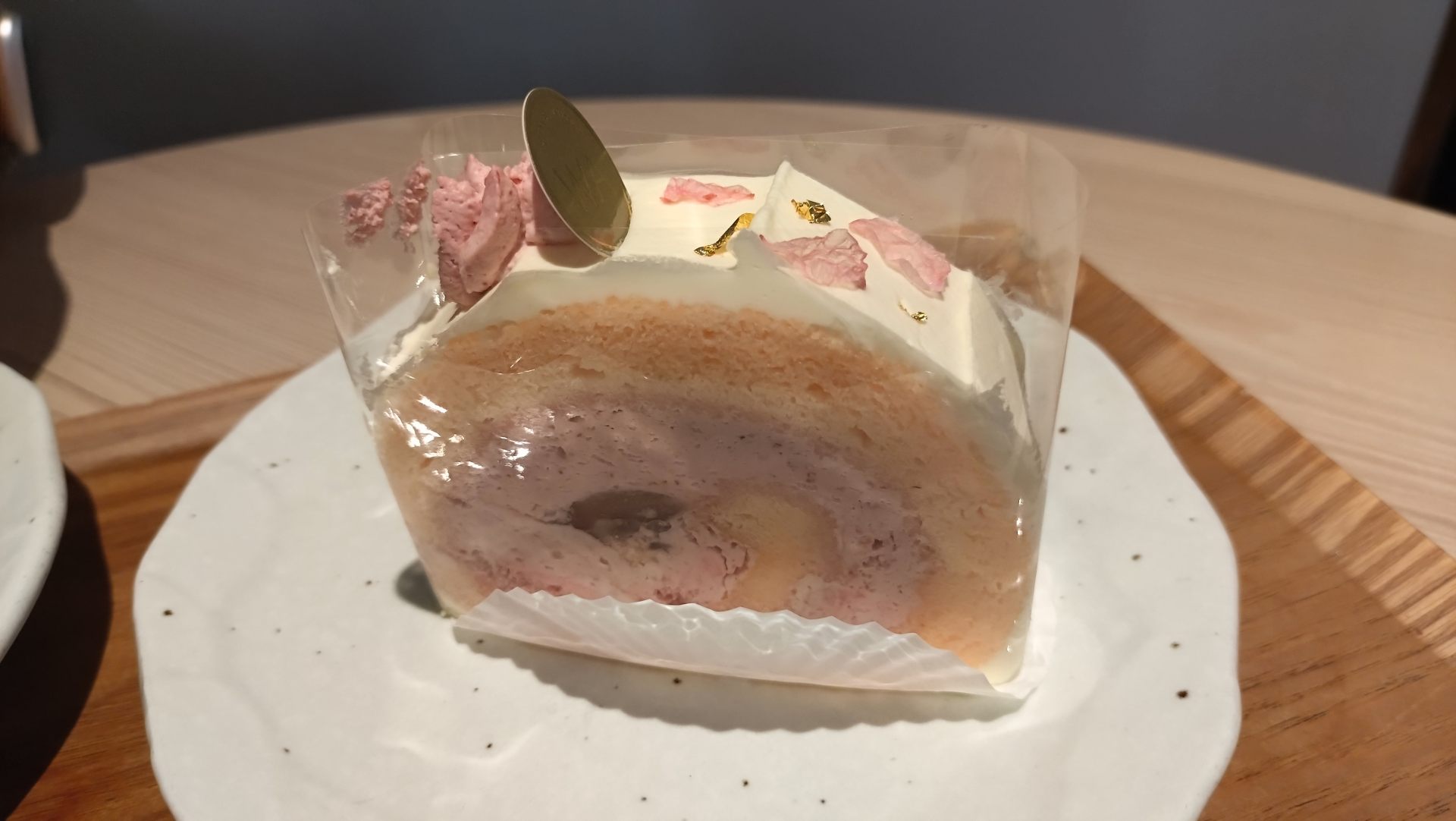 さくらのロールケーキ