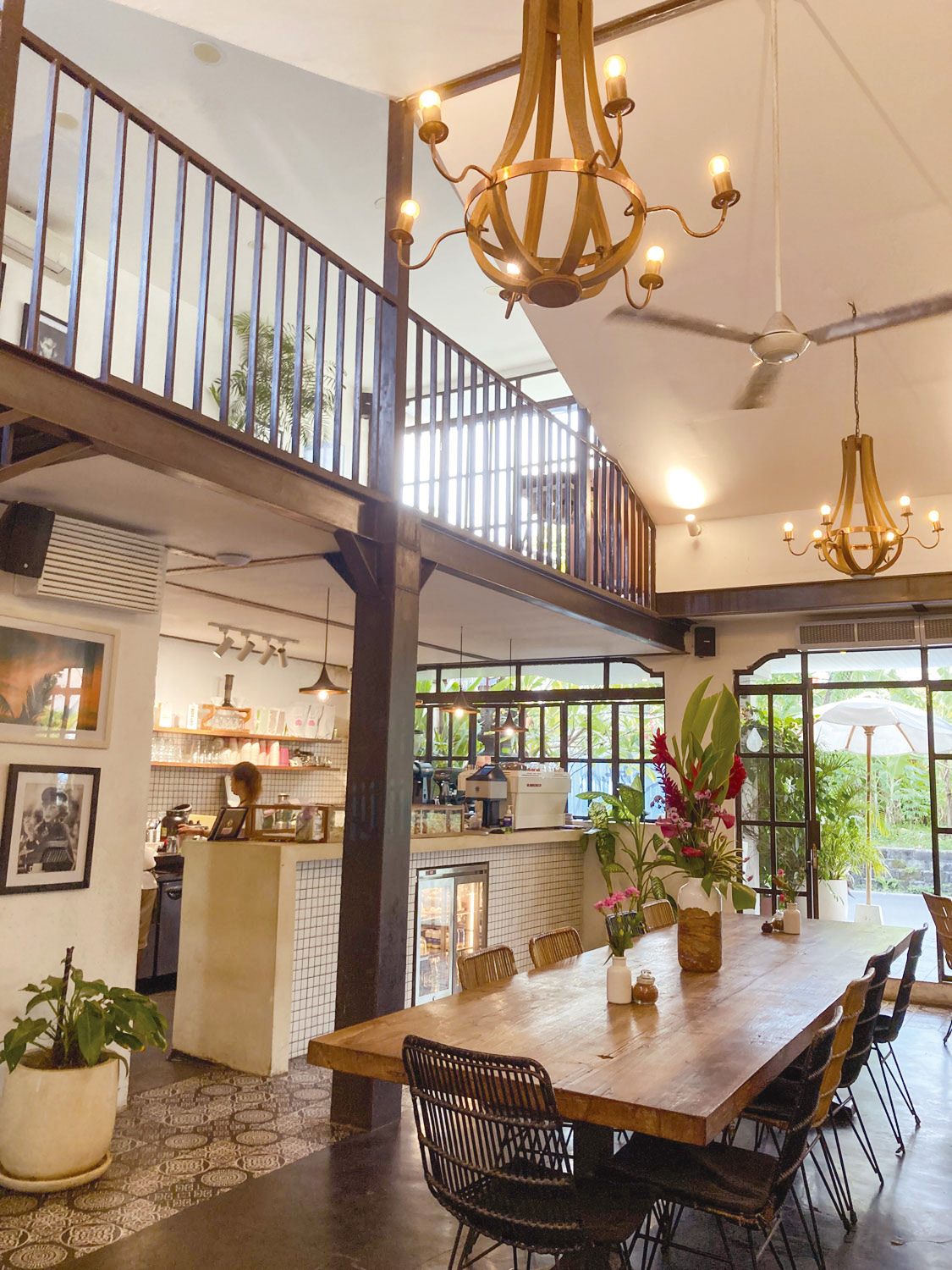 コーヒー・カルテル メニュー、ランチディナー予算 & 交通 & 周辺情報 地球の歩き方