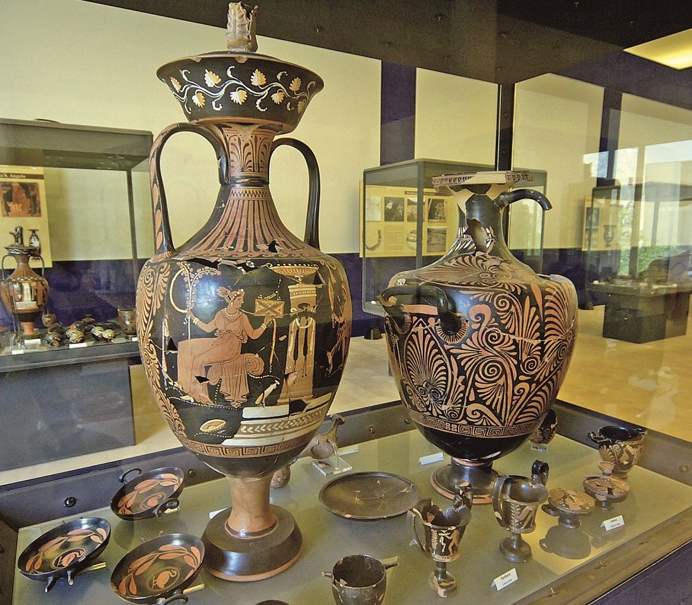 古代マテーラ時代の陶器が充実