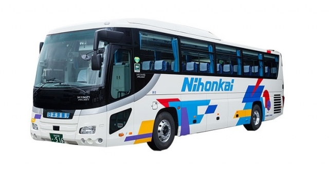 直行バス「ブルーライナー加賀四湯号」でラクラク移動