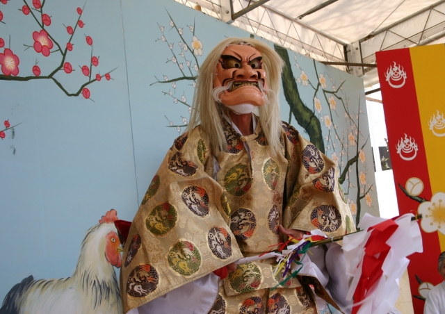 天照大神を見つけ出す「手力雄の舞」（たぢからお）