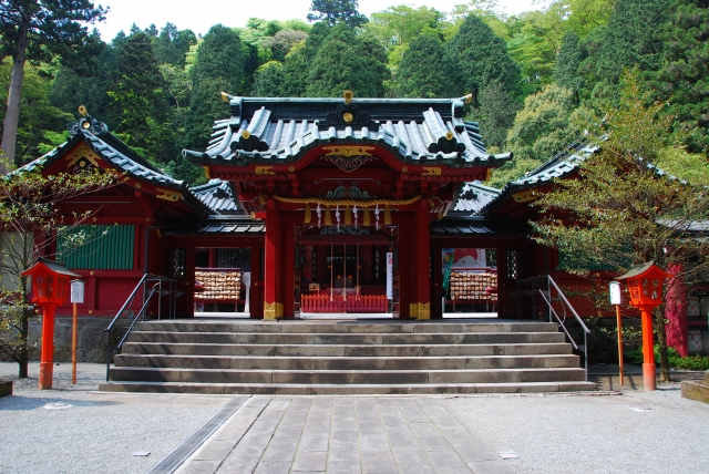 芦ノ湖・元箱根港周辺のおすすめスポット（1）「箱根神社」