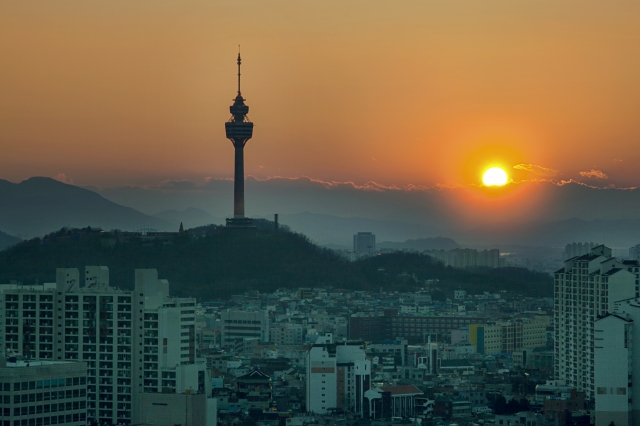 ランドマークの「大邱タワー」　©iStock