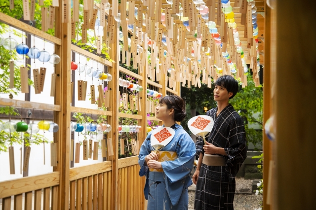 風鈴回廊に並ぶ、数々の江戸風鈴