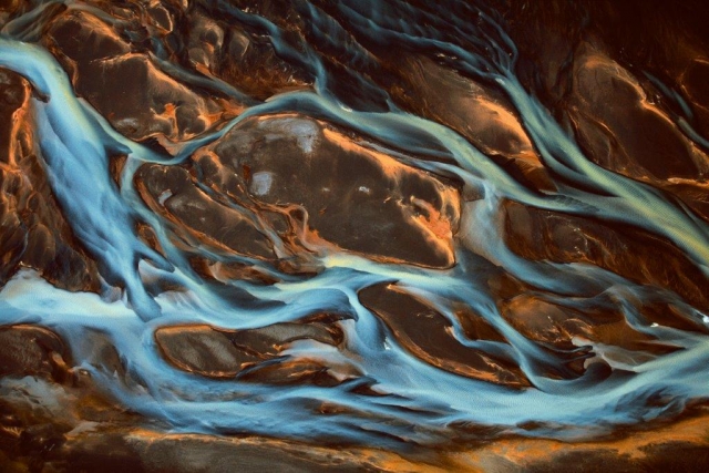 Pjorsa River detail, Iceland (63°57’ N – 20°33’ W) ©Yann Arthus-Bertrand