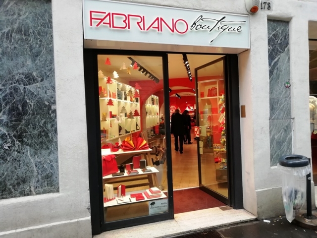（5）ミケランジェロが愛した「Fabriano Boutique」の紙