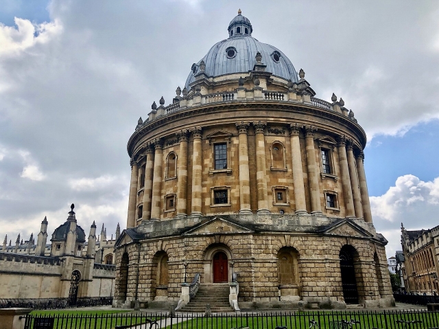 ボドリアン図書館（Bodleian Library）＆ラドクリフ・カメラ(Radcliffe Camera)