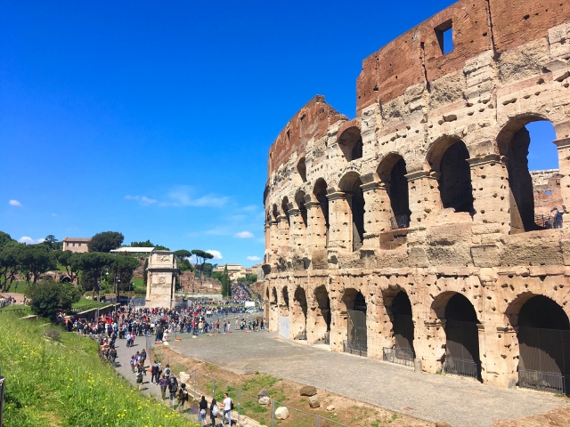 イタリア ローマ観光はコロッセオから コロッセオの楽しみ方徹底ガイド 地球の歩き方