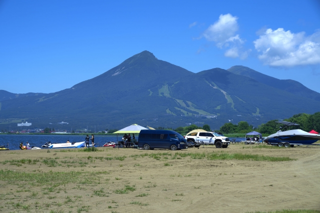 猪苗代~磐梯の絶景を堪能! 天神浜オートキャンプ場(福島県)