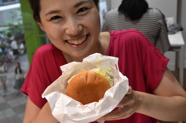 佐世保に来たならコレは外せない! “佐世保バーガー”