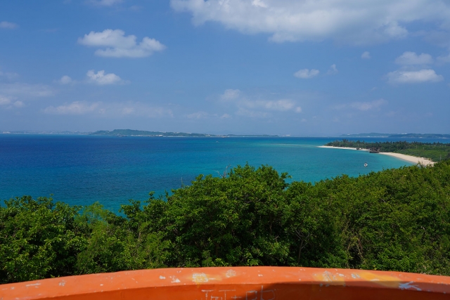 津堅島（つけんじま）