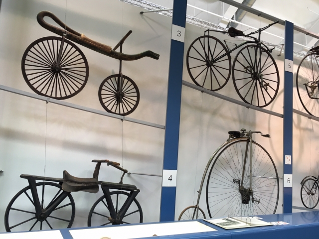 自転車の歴史がわかる展示コーナー