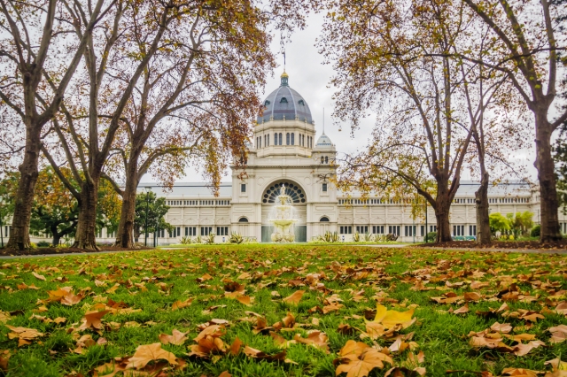 王立展示館の秋景　©iStock