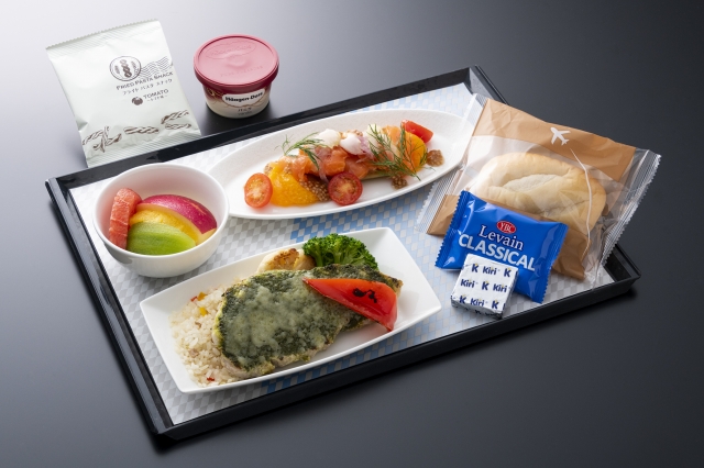 プレミアムエコノミー席、エコノミークラス席の機内食(イメージ)