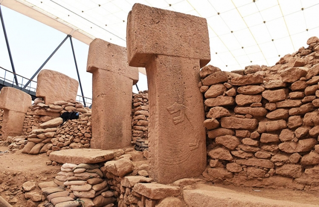 T字型の石柱