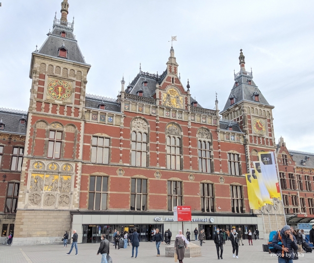 21年10月 オランダ アムステルダム 旅の最新事情 秋休み中のアムステルダム中央駅前を在住者がレポート 地球の歩き方