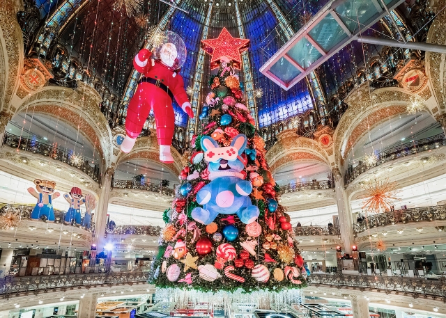 ギャラリー・ラファイエット・パリ・オスマン店のクリスマスツリー　©Galeries Lafayette