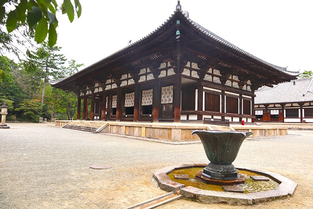 静かな境内で静かに自分と向き合いたい唐招提寺（奈良県奈良市）