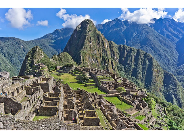 マチュ・ピチュはインカの遺跡と貴重な植物が自生する複合遺産