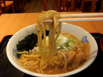 002 hakodate mise ramen.jpg