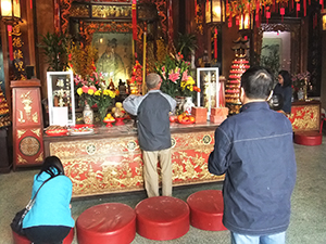 003 people in the temple cny 2015.jpg